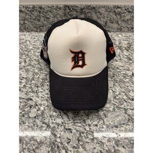 MLB New Era 9FORTY Detroit Tigers White Navy Trucker Hat Patches
